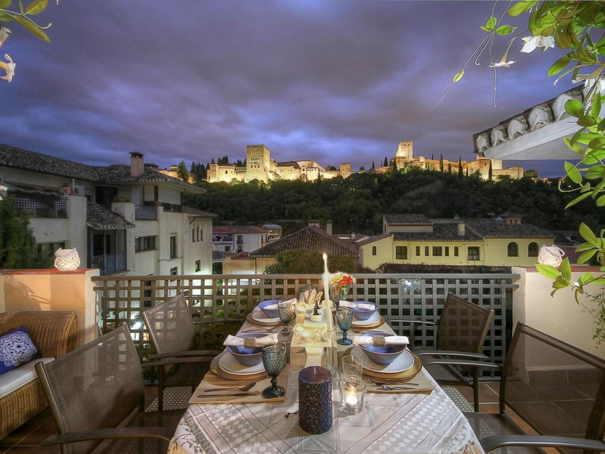 Chezmoihomes Alhambra Penthouse 2 private terraces Granada Exterior foto